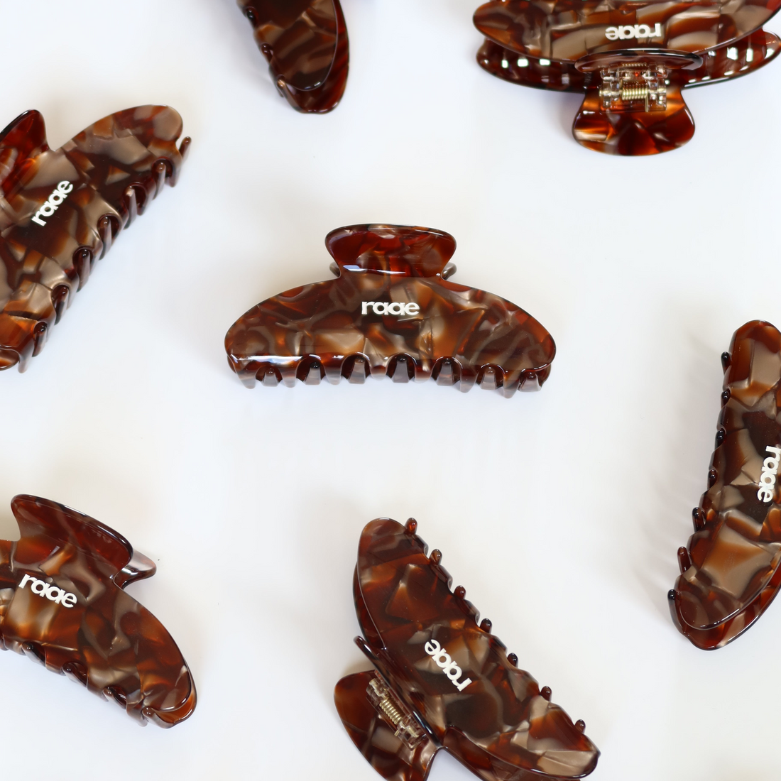 The Hair Clip That Does It All: Meet the Raae Off Duty Tortoise Marble Essential